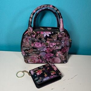Betsey Johnson Floral Handbag With Matching Credit Card Holder 6 X 7 X 3